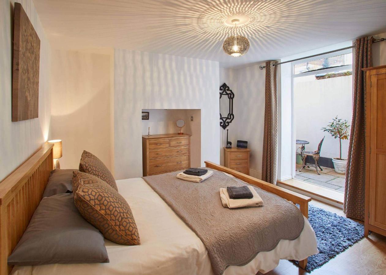 Host & Stay - Rock Pipit Уитби Екстериор снимка